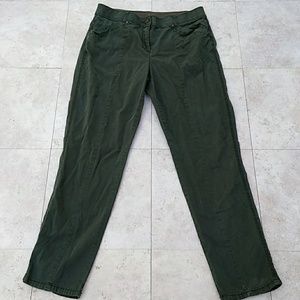 Chico's Green Cargo Pant Size 0.5